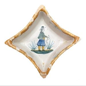 Quimper trinket dish